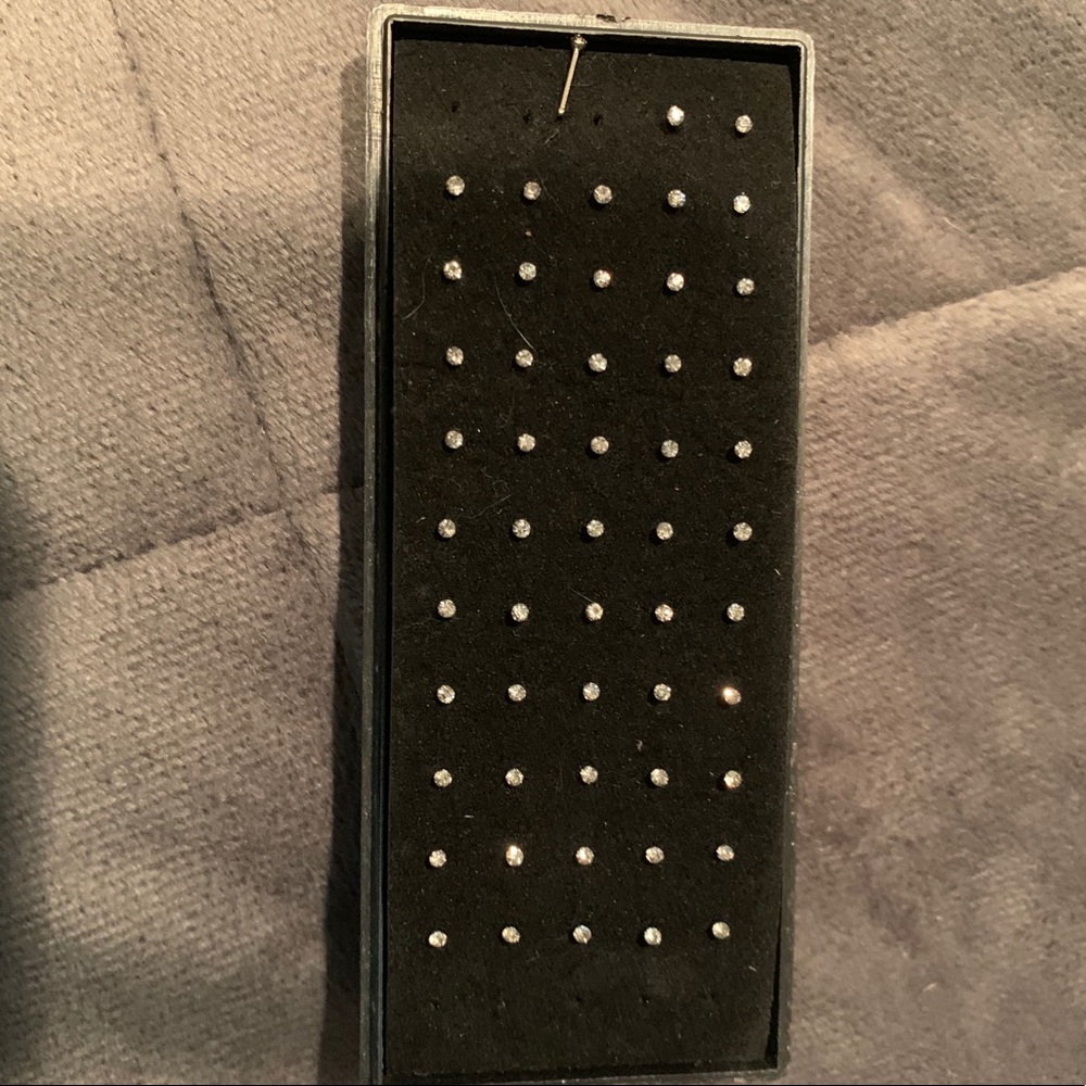 🖤💫🖤💫Lot of Ten Nose Ring Studs💫🖤💫🖤